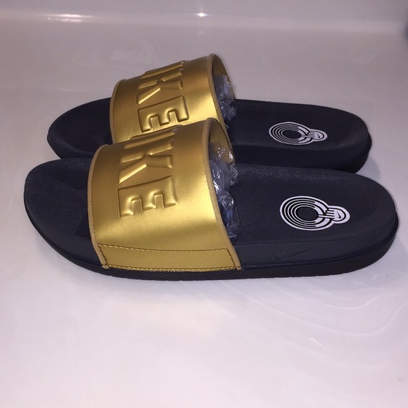 nike offcourt icon clash women's slide